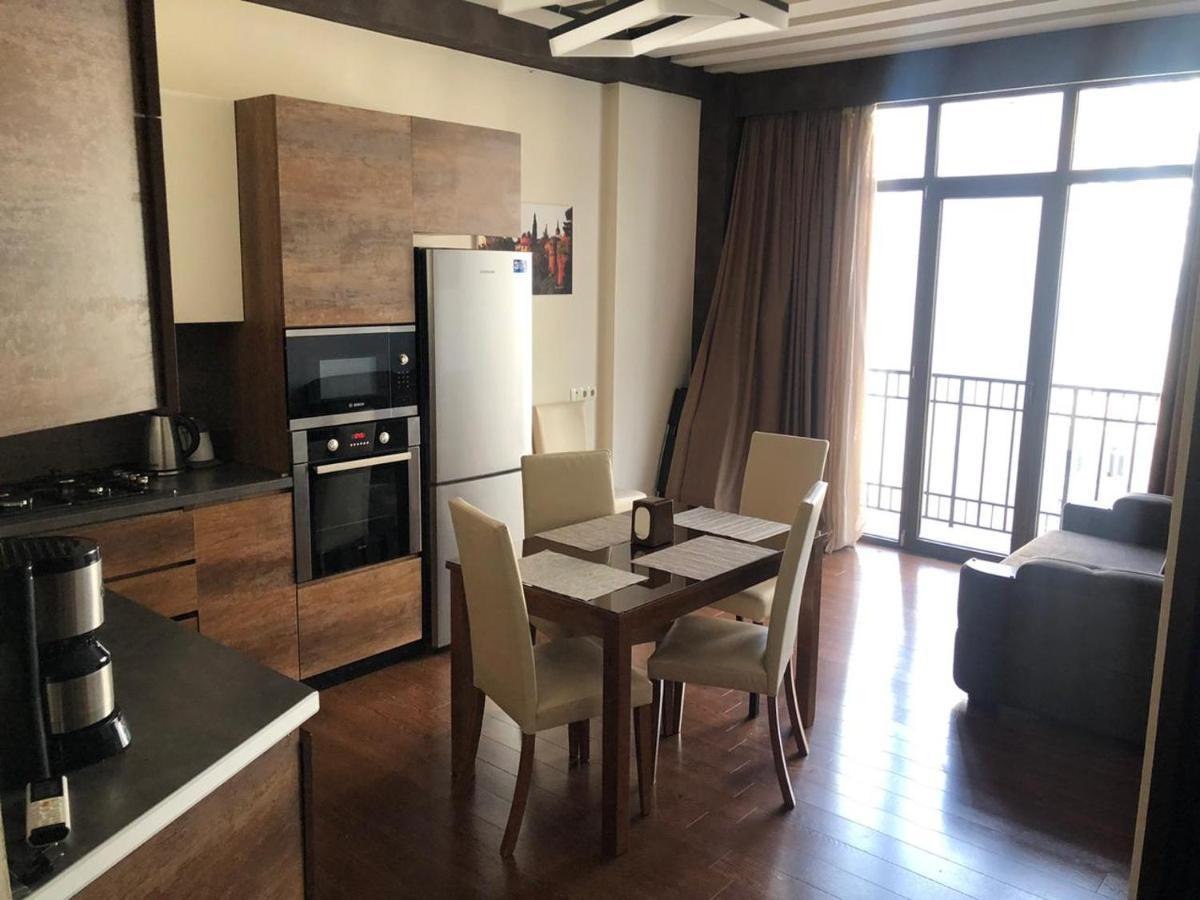 Freedom Square Apartment